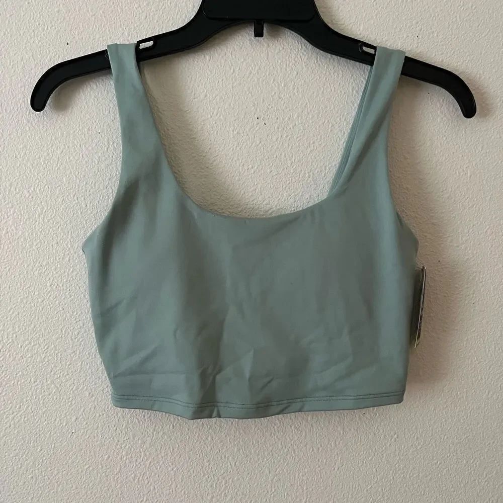 Gap Fit Women's XSmall Sports Bra Padded Back Scoop Neck Medium Support